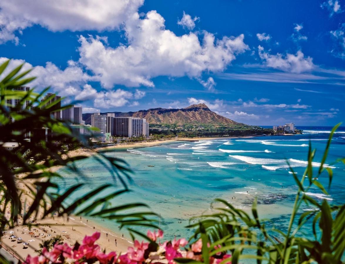 Appartamento Beautiful Mountain View In Waikiki Sunset With Parking Honolulu Esterno foto