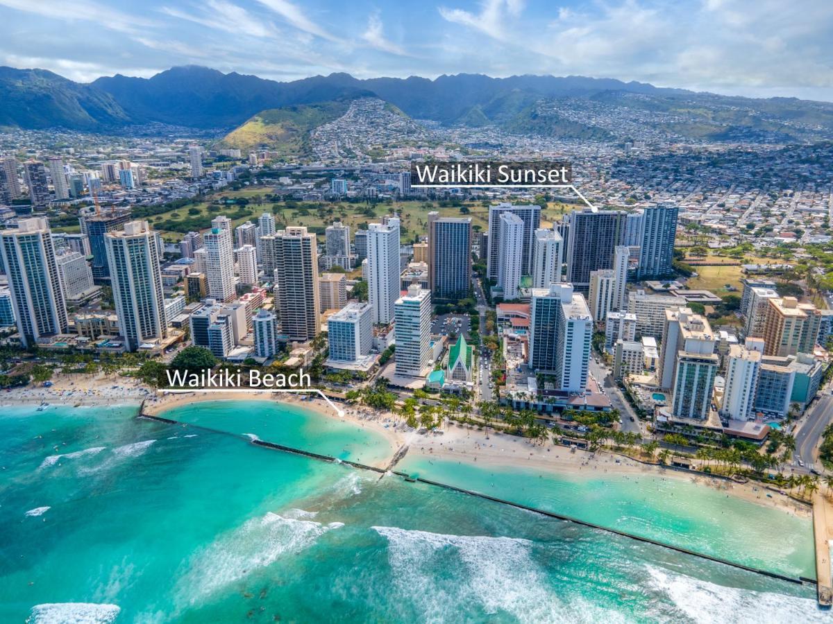 Appartamento Beautiful Mountain View In Waikiki Sunset With Parking Honolulu Esterno foto