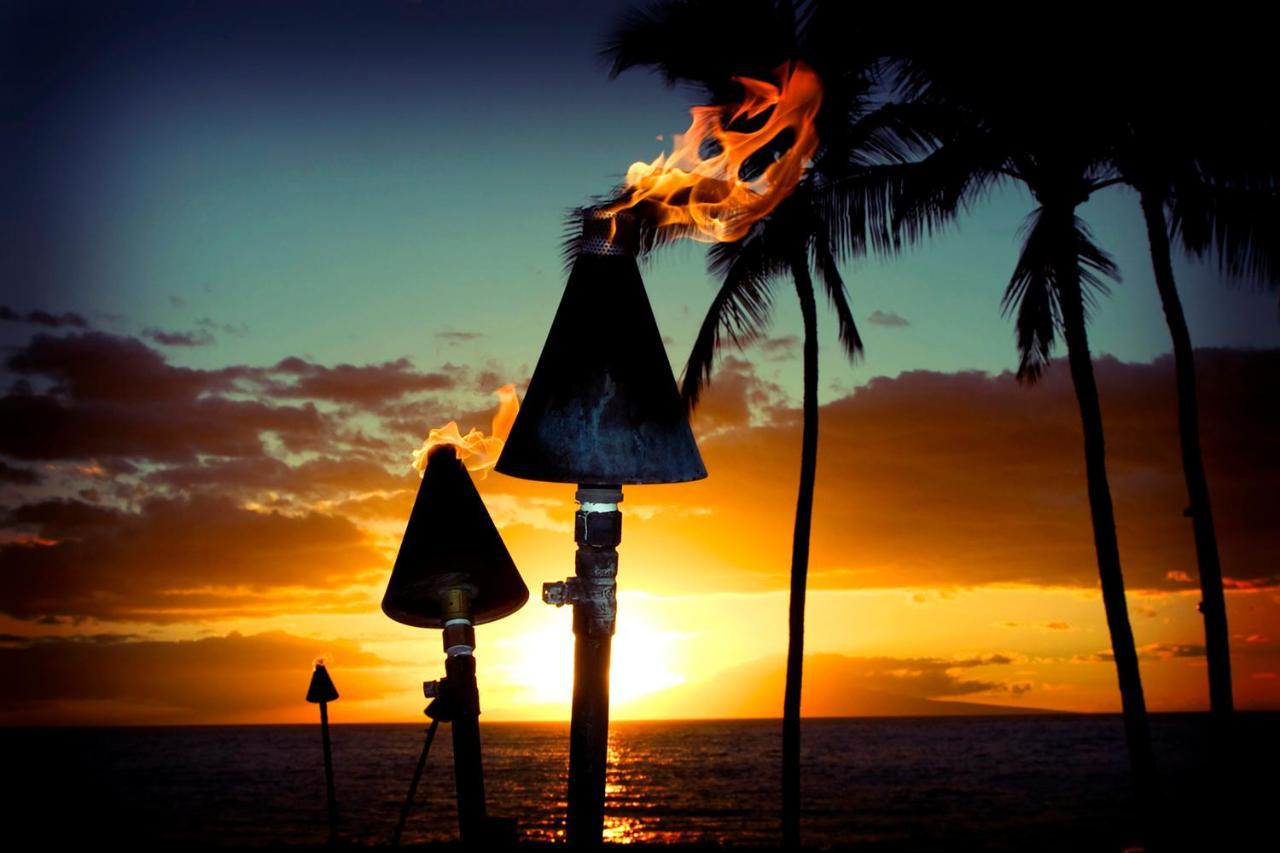 Appartamento Beautiful Mountain View In Waikiki Sunset With Parking Honolulu Esterno foto